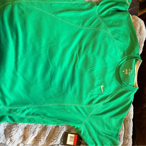 Mens Dri-Fit Large Bundle - Picture 7 of 8